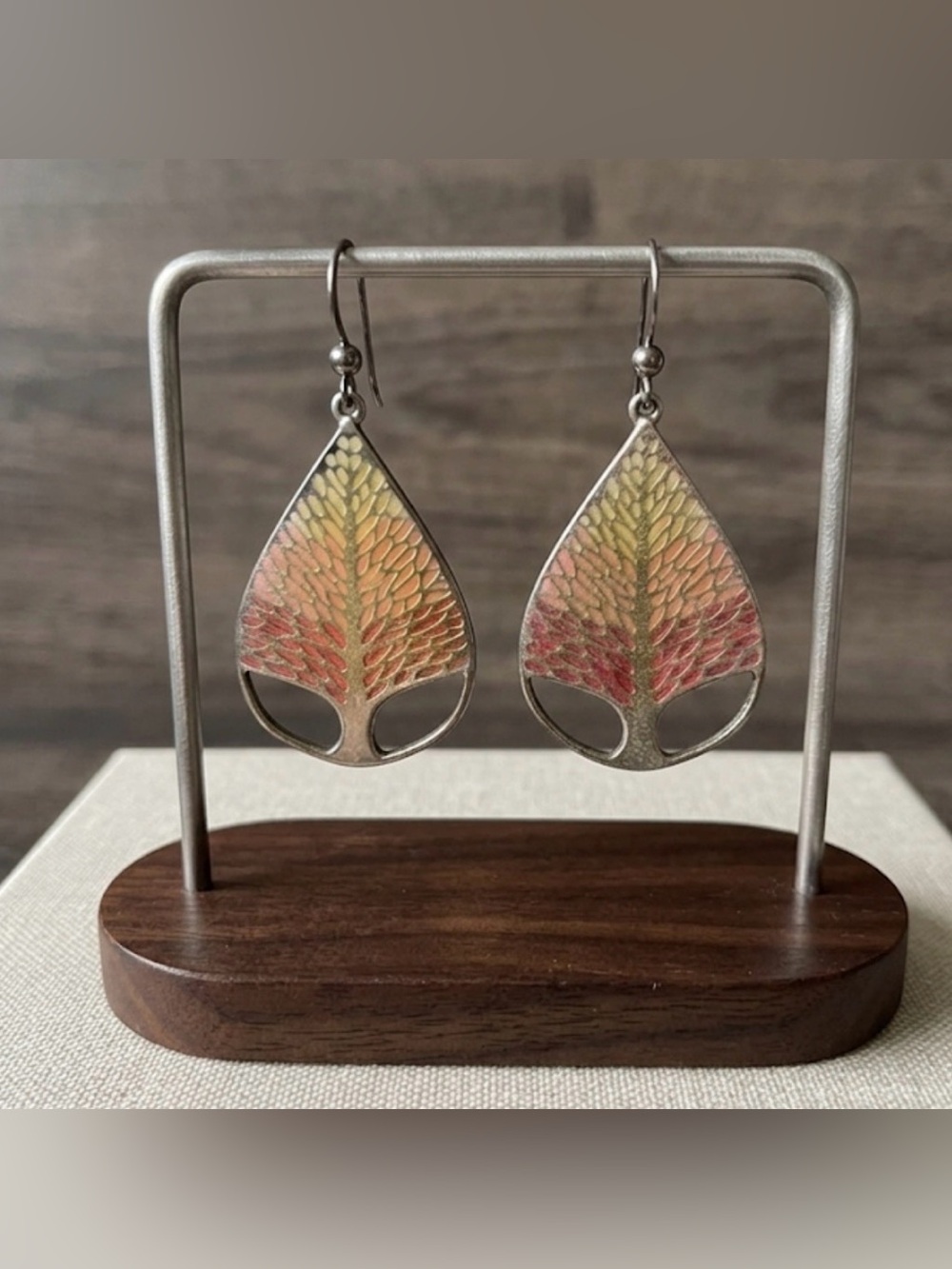 Vintage Style Enamel Tree of Life Teardrop Dangle Earrings Crimson & Gold - Picture 1 of 6